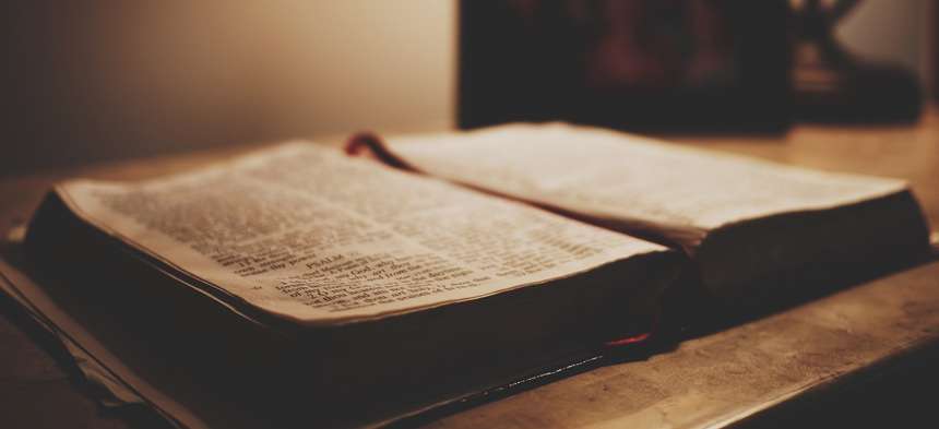 Viele Muslime glauben, dass die Bibel verändert wurde. Doch gibt es dafür Beweise?