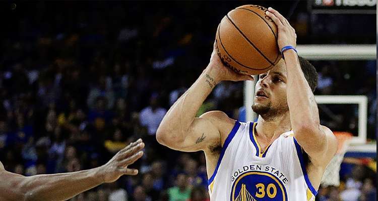 Der augenblicklich größte Basketballer wäre um ein Haar abgetrieben worden.