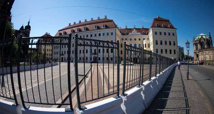 Bilderberg-Konferenz 2022 findet gerade statt – und NIEMAND berichtet darüber. Echtes Geheimtreffen von Leuten, die unsere Zukunft bestimmen wollen.