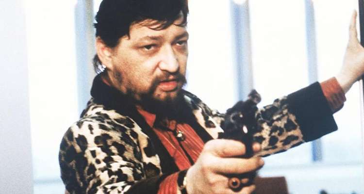 Vor 40 Jahren starb Rainer Werner Fassbinder. Er lebte exzessiv, er sorgte für so viele Skandale. Warum war er so?