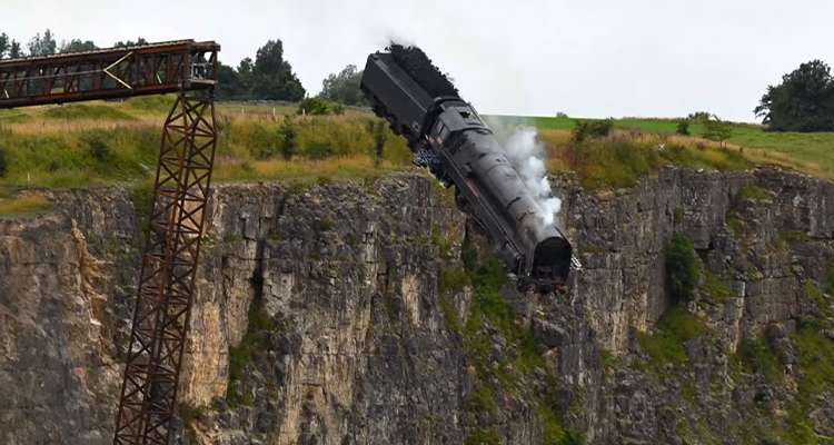 Warum wollt ihr unbedingt noch auf den letzten Waggon eines Zuges aufspringen, dessen Lokomotive schon in den Abgrund stürzt? Steigt ein bei Jesus!