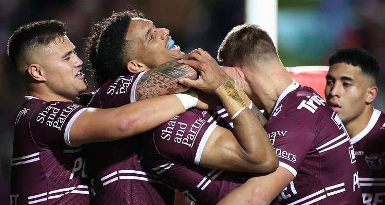 Sieben Spieler des australischen Rugby-League-Klubs Manly Sea Eagles aus Sydney sorgen für große Aufregung.