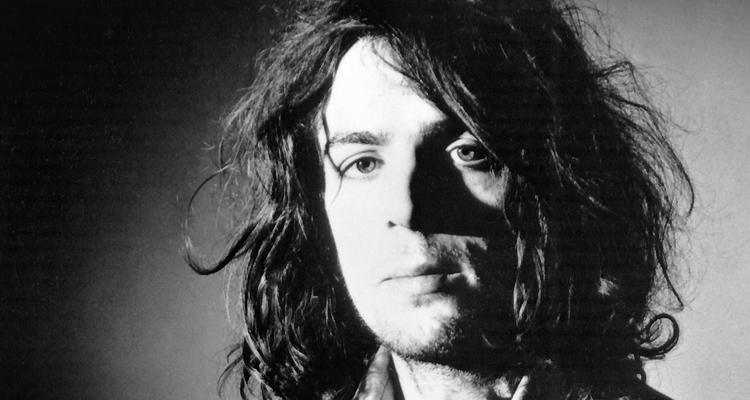 Syd Barrett, der kreative Kopf der Rockgruppe „Pink Floyd“ (1964–1968), verstarb nach langer Krankheit.
