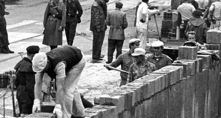 Mauerbau 13. August 1961: 245 Menschen verloren ihr Leben beim Versuch, in den Westen zu gelangen.