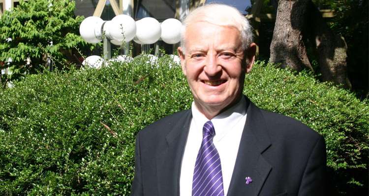 Altlandesbischof Gerhard Maier wird 85.