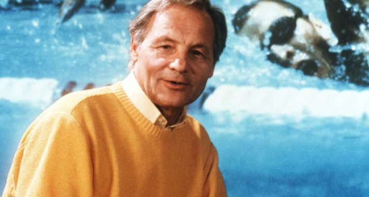 Harry Valérien starb am 12. Oktober 2012 mit 88 Jahren.